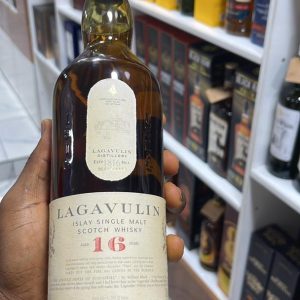 LAGAVULIN 16